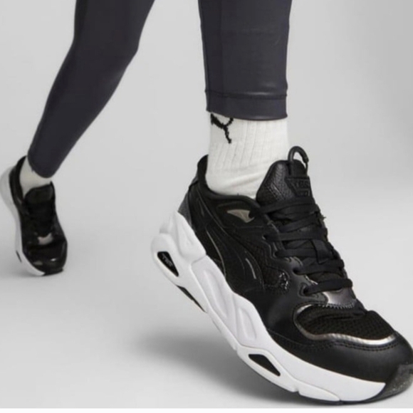 Puma TRC LookWomen's, Size 7.5Color Black. New with box.Style: 38715702 - Picture 9 of 13